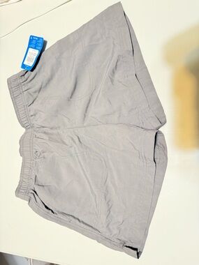 Columbia Women's Light Gray Athletic Shorts